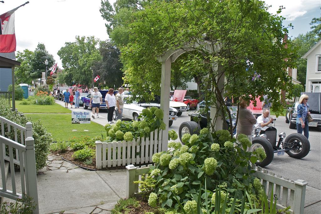 Bondy House Bed & Breakfast Amherstburg ภายนอก รูปภาพ