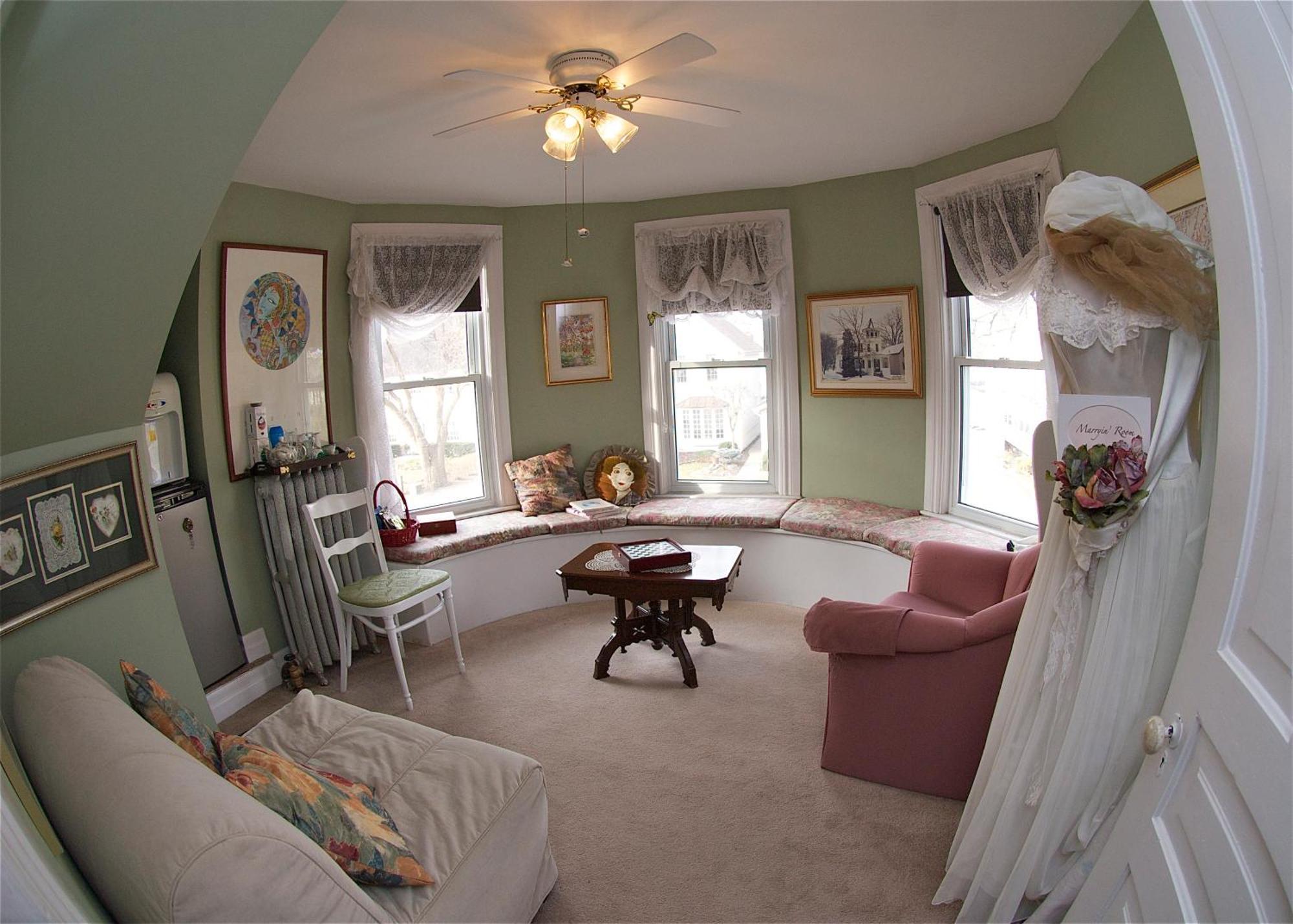 Bondy House Bed & Breakfast Amherstburg ภายนอก รูปภาพ